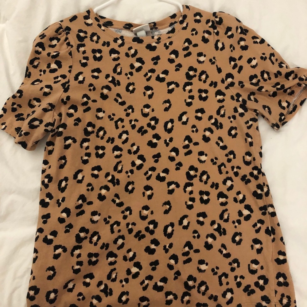 Leopard t-shirt // Medium